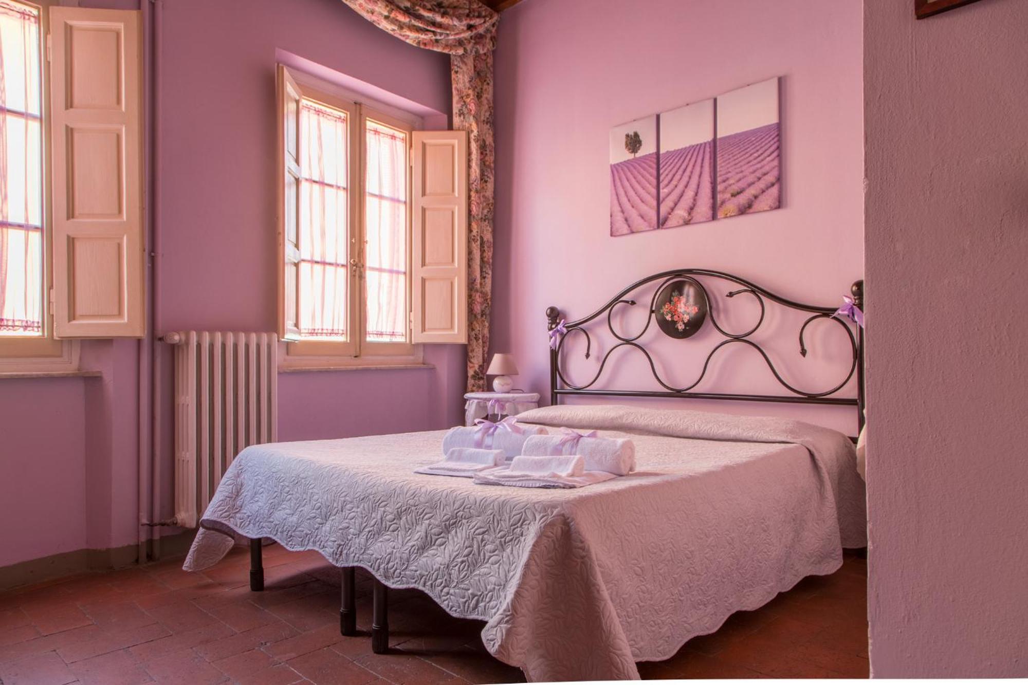 Antica Casa Dei Rassicurati Bed & Breakfast Montecarlo Exterior photo